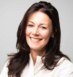 Kelly Jackson Headshot